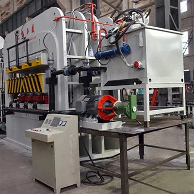 Presse à chaud pour contreplaqué